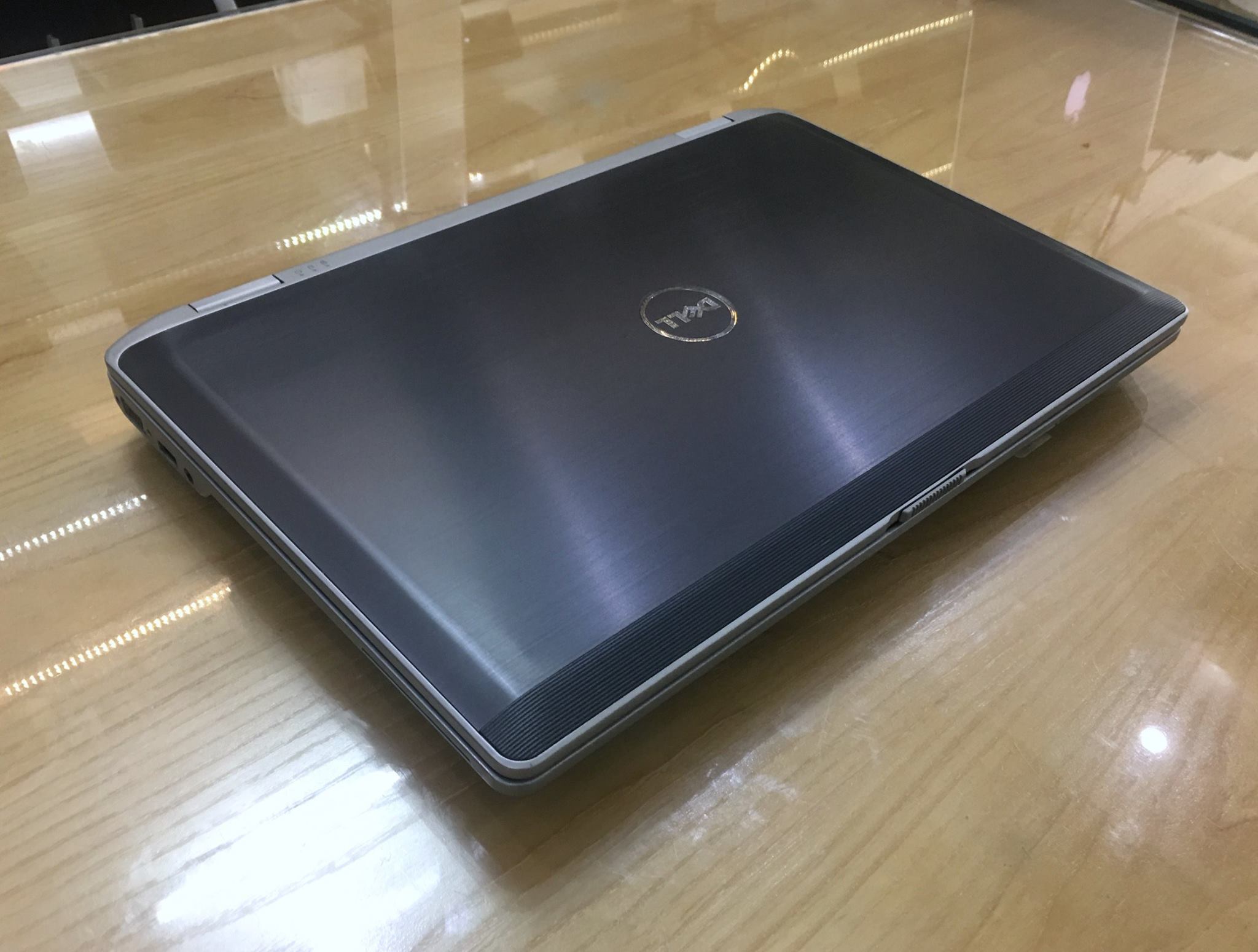 Laptop Dell Latitude E6530 i7-9.jpg